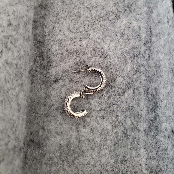 Earrings - Picture 2 of 2